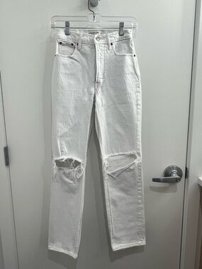 A&F 90s Straight Ultra High Rise